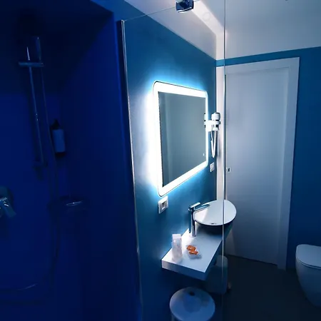 Fiume Hotel Genoa